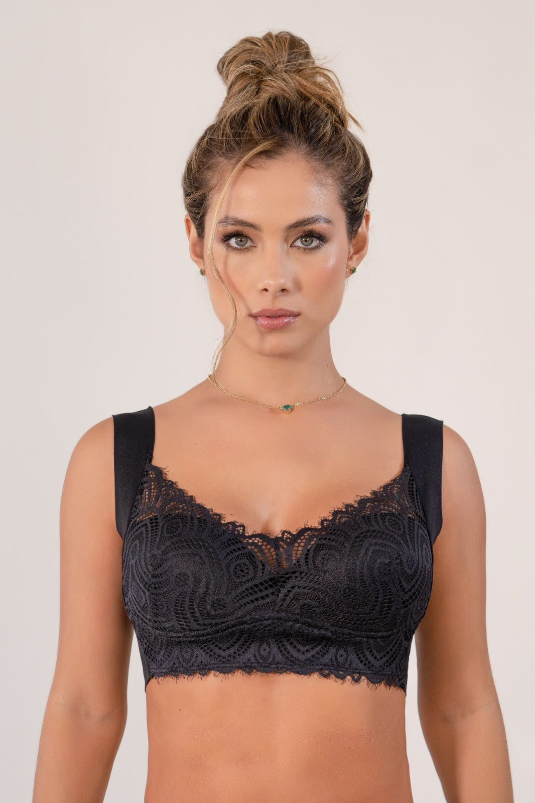 ComfortBra negro vista frontal